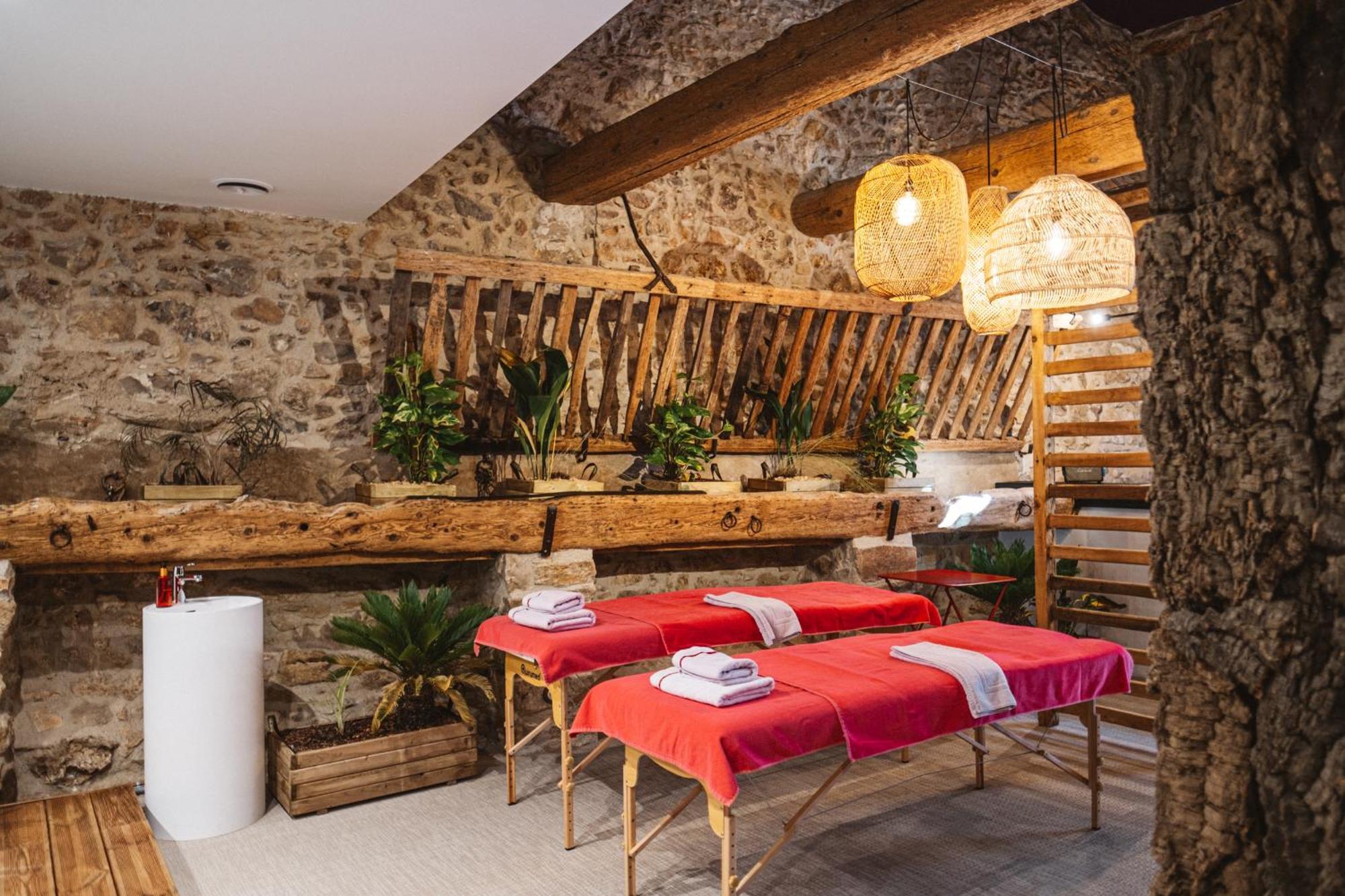 Village Castigno - Wine Hotel & Resort Assignan Экстерьер фото